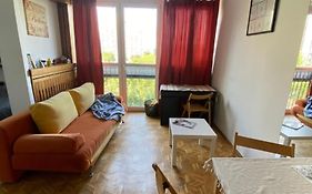 Ohmyhome - Sunny Apartment In City Center